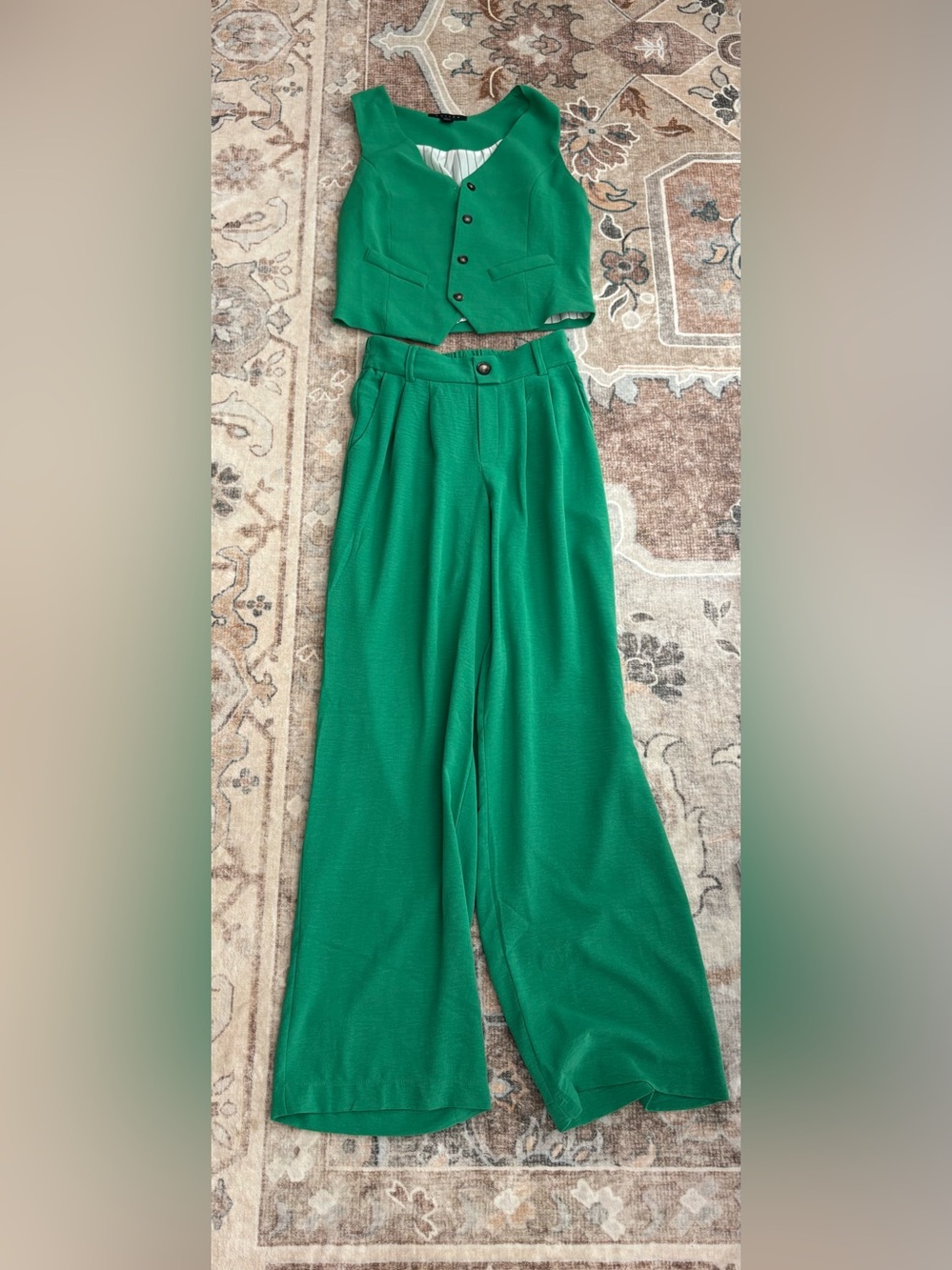 Emerald Wide-Leg High-Waist Pants with Coordinating Vest